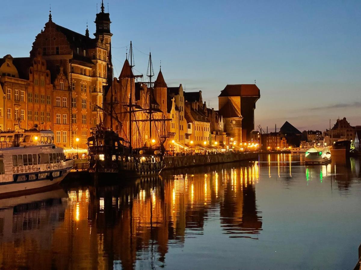Waterlane W Oknami Na Rzeke - Marina View - Comfy Apartments Gdańsk Extérieur photo